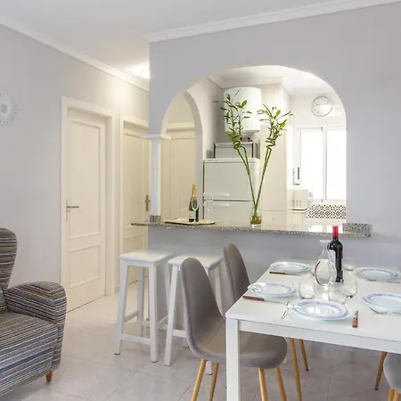 Apartment In With Wifi